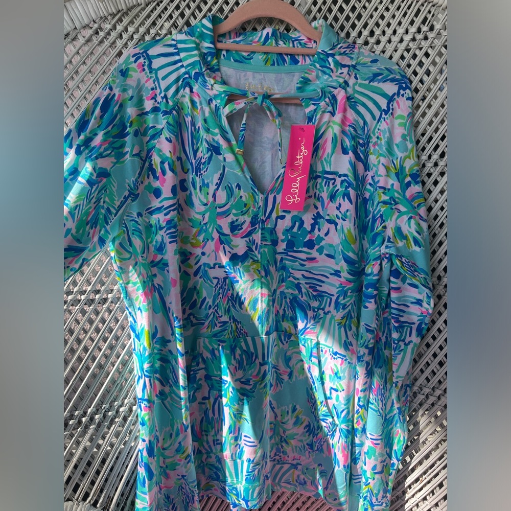 NWT Brand new Lilly Pulitzer CASSI UPF 50+ POPOVER